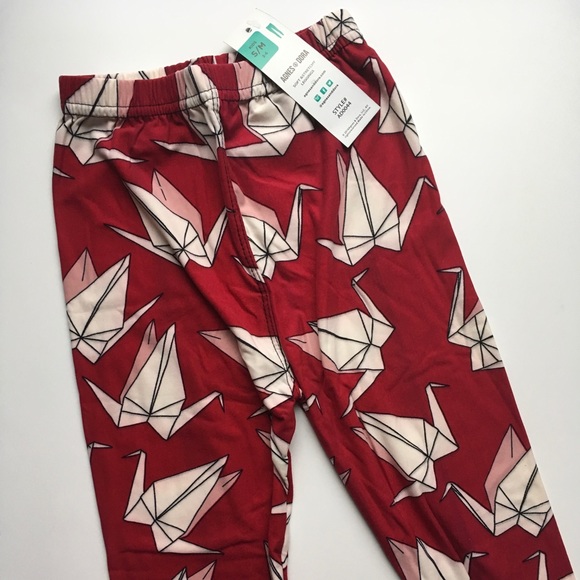 Kids Red paper crane leggings sm/med NWT - Picture 2 of 2